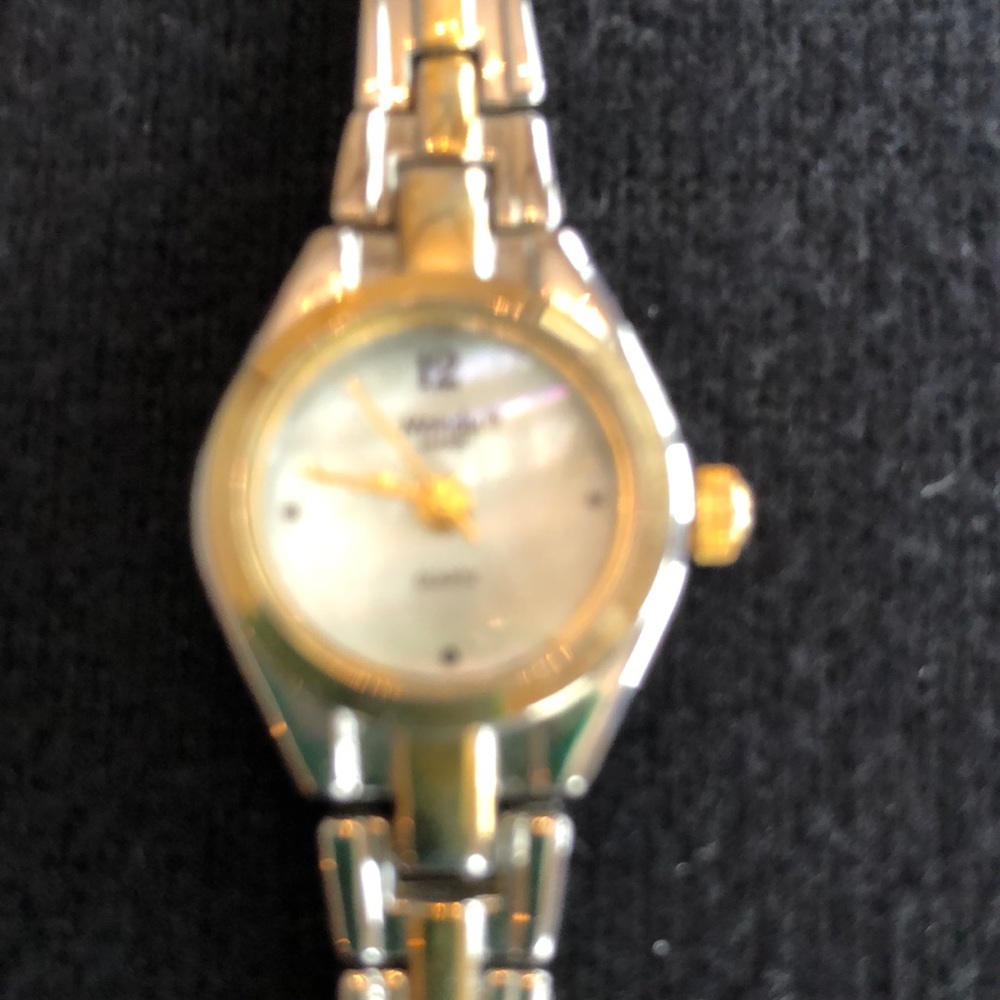 Mondu watch
